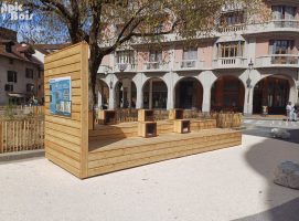Signalétique touristique - Banc - Estrade avec boîtes à livres - Fabrication PIC BOIS